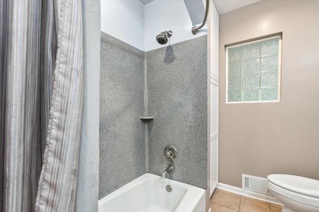 8165 240th St W, Eureka Twp, MN 55044 - bathroom featuring shower / bath combo with shower curtain, toilet, tile patterned floors, and baseboards