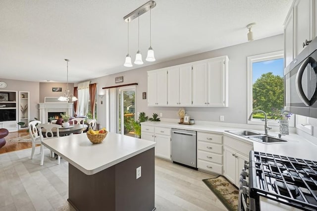 3221 98th Cir N, Brooklyn Park, MN 55443 - photo 2