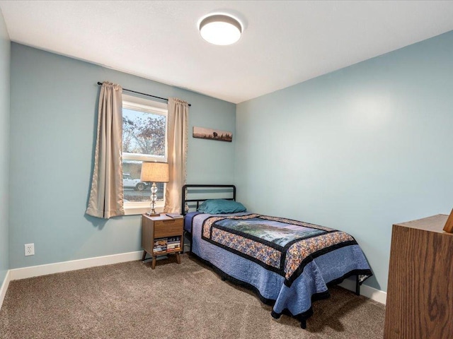 5335 Pine Beach Rd, Brainerd, MN 56401 - carpeted bedroom featuring baseboards