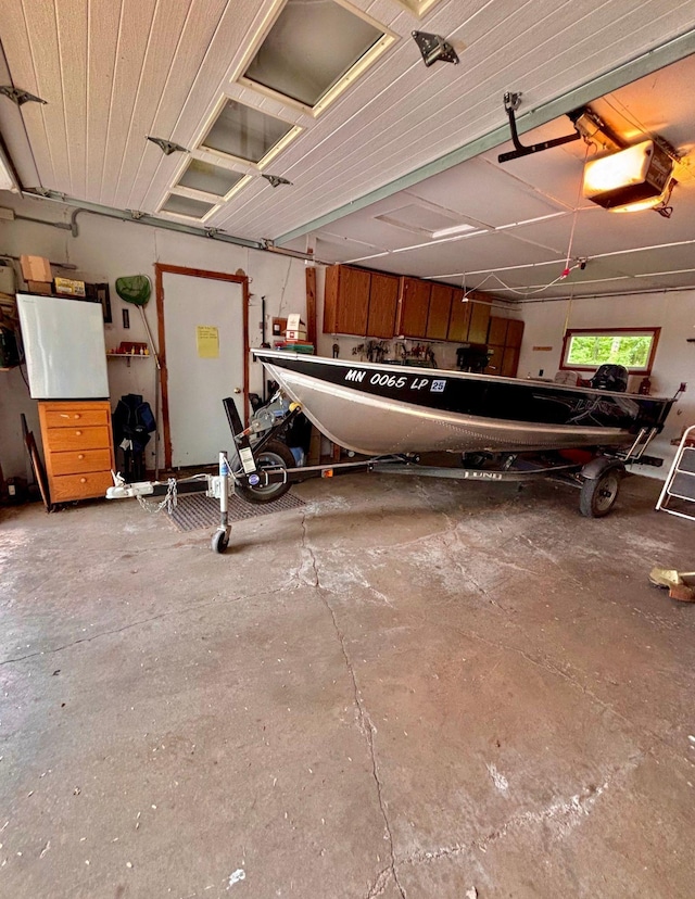 4488 Konieska Rd, Moose Lake, MN 55767 - garage with a garage door opener