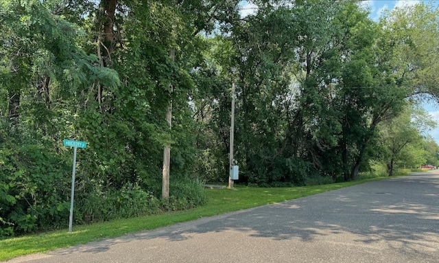 1XXNHICKORYST Linden St, Royalton, MN 56373