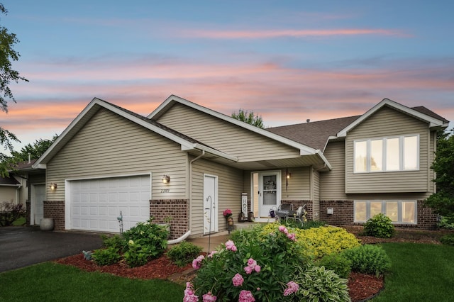 21089 Ibis Ave, Lakeville, MN 55044 - photo 1