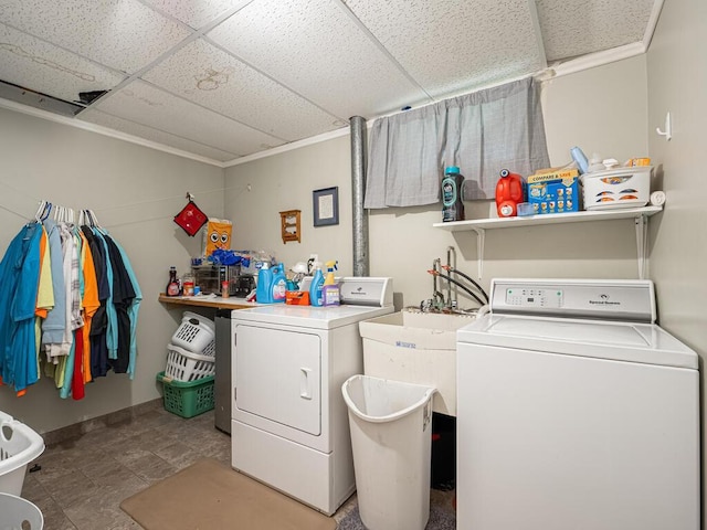 18241 Dahlia St NW, Oak Grove, MN 55011 - laundry area featuring independent washer and dryer and baseboards