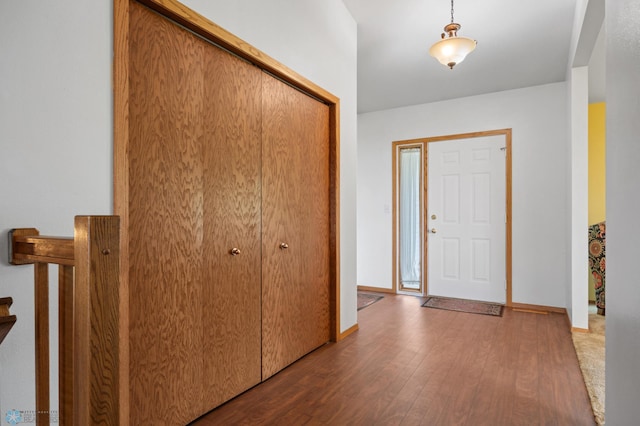 3306 26th Ave S, Fargo, ND 58103 - entryway featuring wood finished floors and baseboards