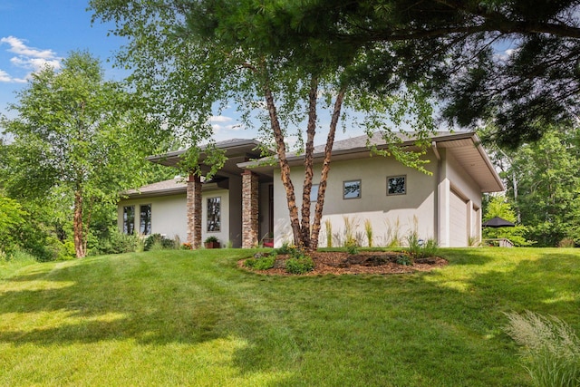 13390 26th St N, West Lakeland Twp, MN 55082 - prairie-style home featuring stucco siding, a front lawn, and an attached garage