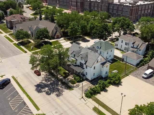 403 2nd St, Austin, MN 55912 - aerial view of residential area