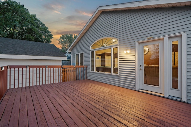 2101 6th Ave NE, Austin, MN 55912 - view of wooden terrace