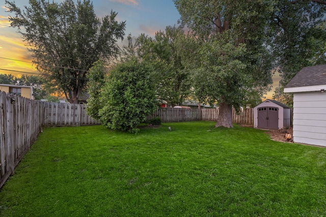 2101 6th Ave NE, Austin, MN 55912 - view of yard at dusk