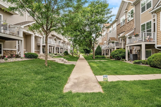 1949 Commonwealth Blvd Unit 2, Chanhassen, MN 55317 - view of home's community featuring a residential view and a yard