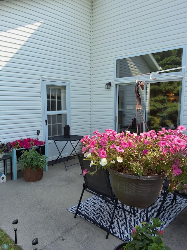 3307 38th St S, Moorhead, MN 56560 - view of patio / terrace