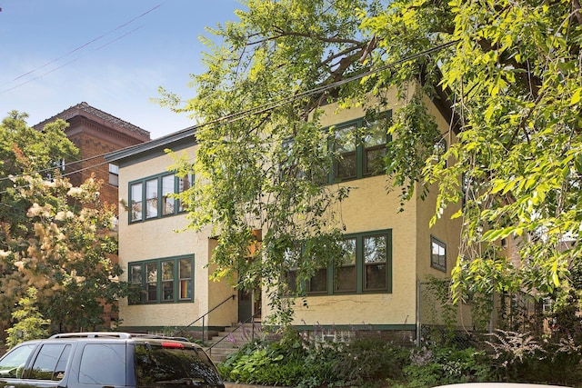 611 16th St Unit 4, Minneapolis, MN 55404 - view of building exterior