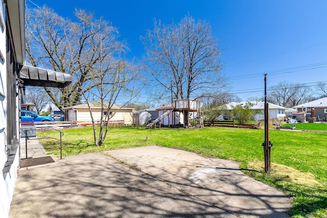 7533 16th Ave S, Richfield, MN 55423 - view of patio / terrace with a residential view