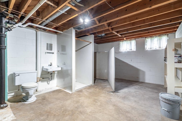 2814 Lakeview Dr, Fergus Falls, MN 56537 - below grade area featuring a sink