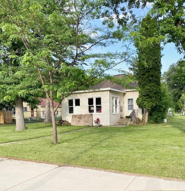 126 Tousley Ave N, New York Mills, MN 56567 - photo 1