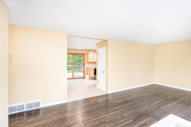 1229 Arrowhead Rd, Duluth, MN 55811 - unfurnished room featuring wood finished floors