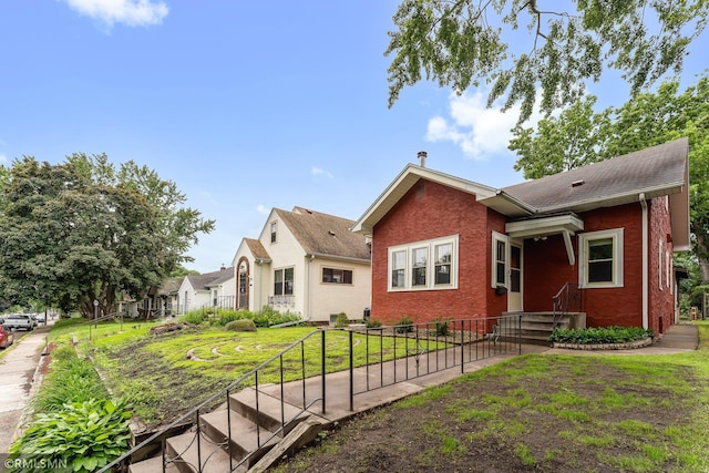 5116 28th Ave S, Minneapolis, MN 55417 - view of front of home with a front lawn