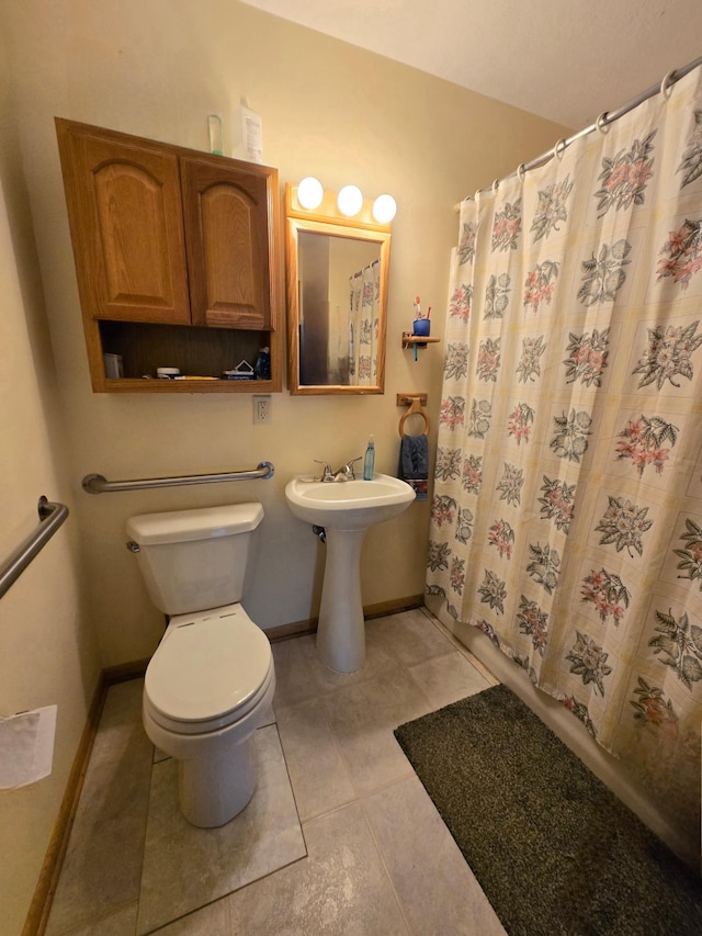 35163 Rose Lake Dr, Frazee, MN 56544 - full bath with tile patterned floors and curtained shower