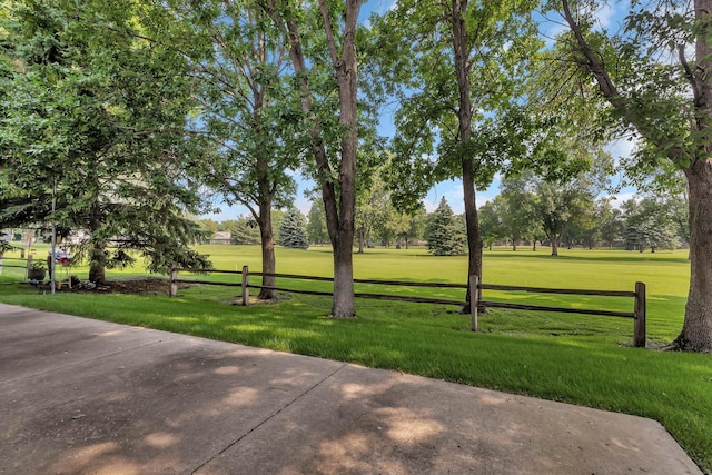 332 Waite Ave S, Saint Cloud, MN 56301 - surrounding community with a yard and golf course view