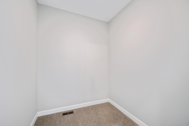 1486 Otter Way, New Richmond, WI 54017 - unfurnished room featuring carpet flooring and baseboards