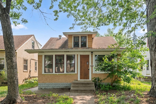 5545 45th Ave S, Minneapolis, MN 55417 - bungalow-style house featuring entry steps