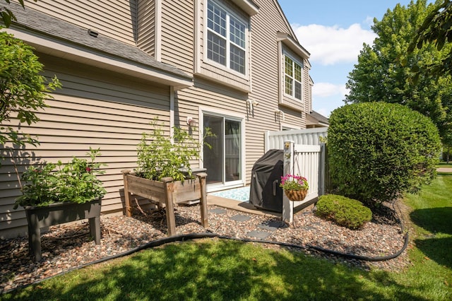 5055 149th St N Unit 2, Hugo, MN 55038 - rear view of property with a yard and a shingled roof