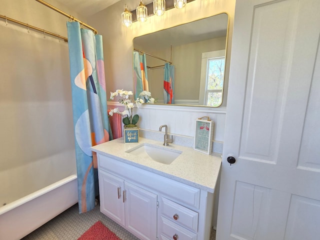 1323 Lincoln Ave, Saint Paul, MN 55105 - full bathroom featuring vanity, shower / bath combination with curtain, and tile patterned flooring