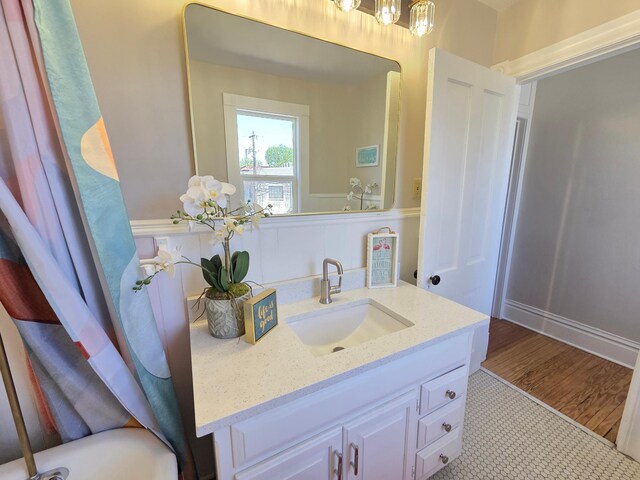1323 Lincoln Ave, Saint Paul, MN 55105 - bathroom with vanity and a chandelier