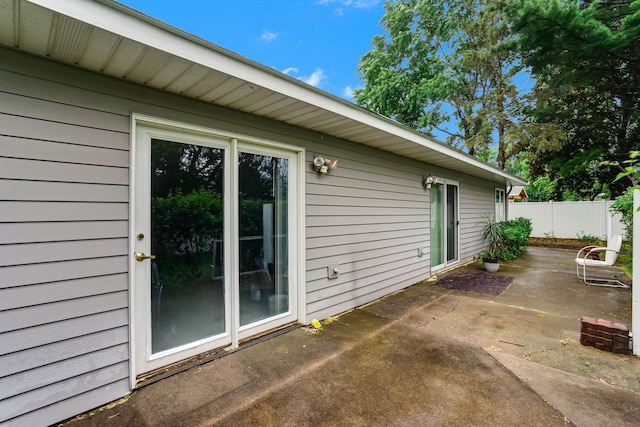 5645 Wisconsin Ave N, New Hope, MN 55428 - view of patio