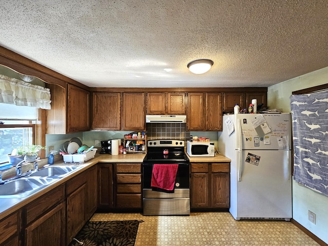 523 Vernon Ave, Fergus Falls, MN 56537 - photo 4
