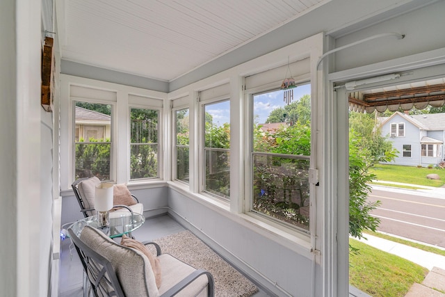 190 Annapolis St E, West Saint Paul, MN 55118 - sunroom / solarium featuring plenty of natural light