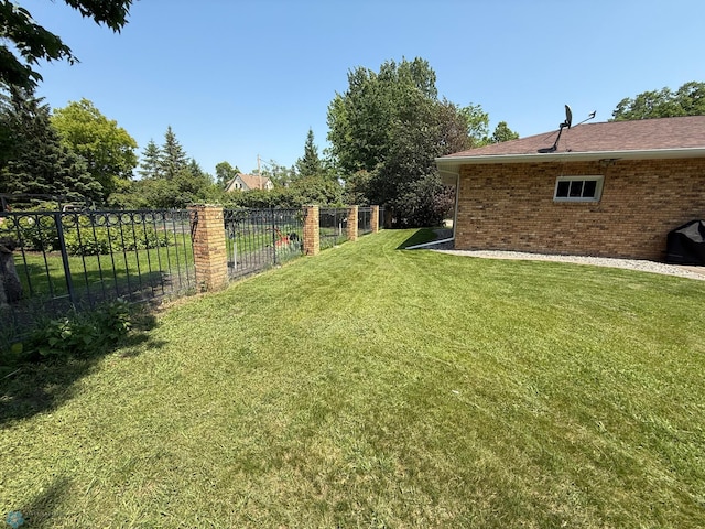 409 1st Ave E, Ada, MN 56510 - view of yard