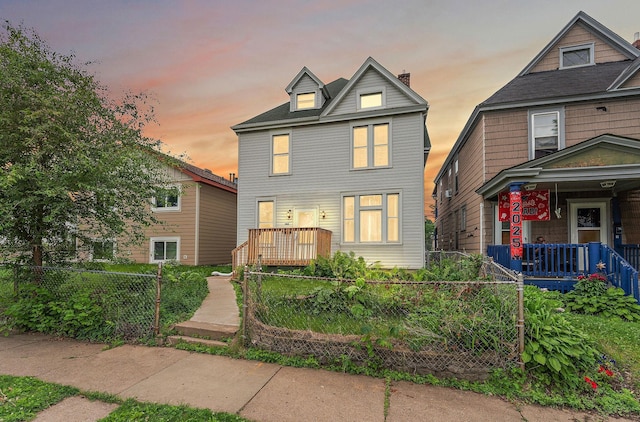 984 Iglehart Ave, Saint Paul, MN 55104 - american foursquare style home featuring covered porch and a chimney
