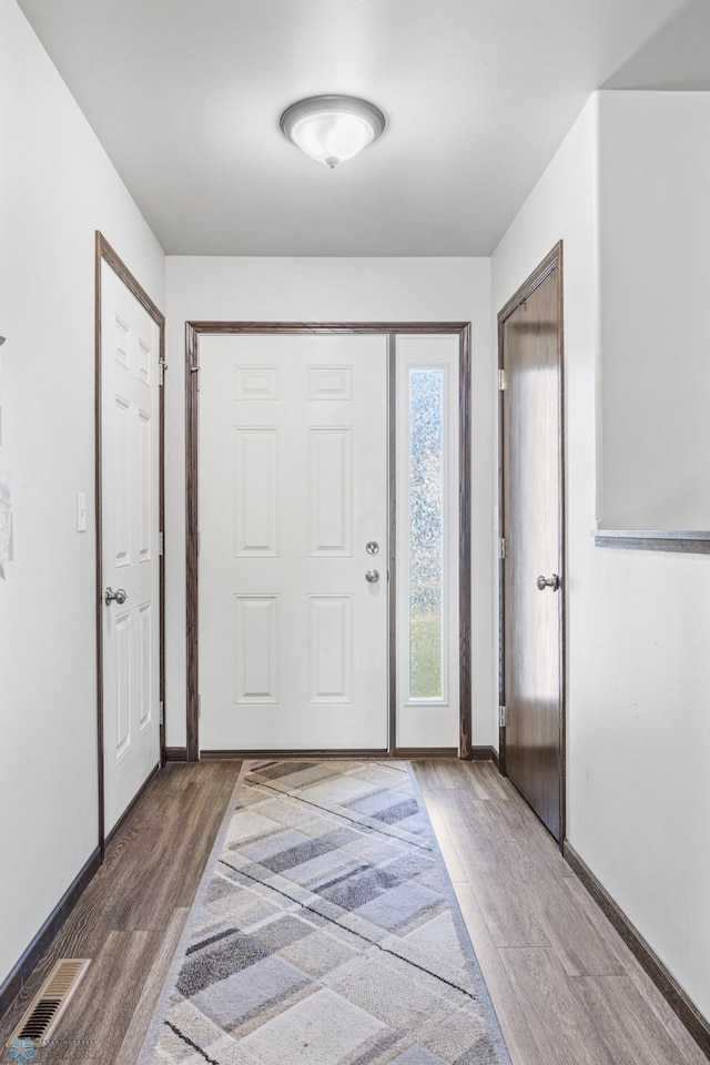 3364 27th St S, Moorhead, MN 56560 - foyer with wood finished floors and baseboards