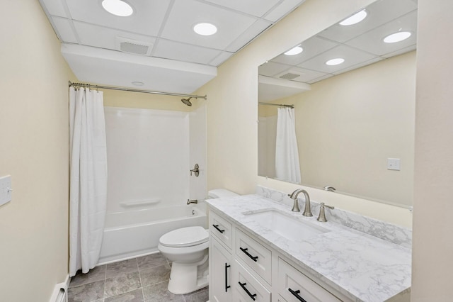 101 Sunset Dr S, Minnetonka, MN 55305 - bathroom featuring vanity and shower / bath combo with shower curtain