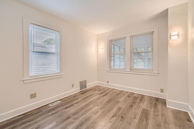 463 Forest St, Saint Paul, MN 55106 - photo 12