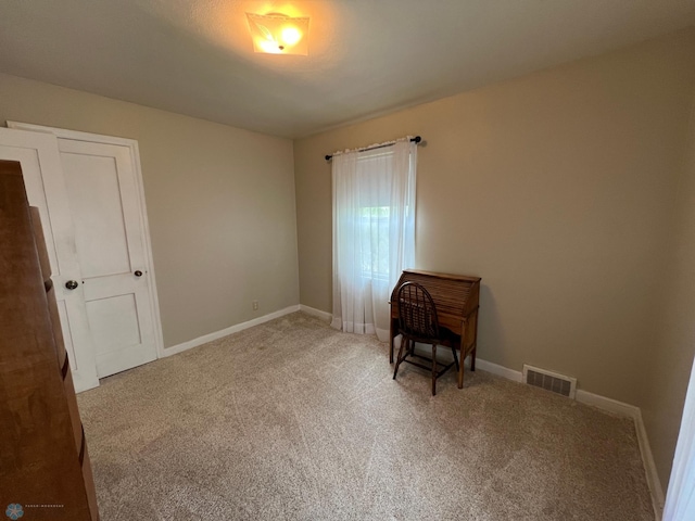 1410 4th St S, Moorhead, MN 56560 - unfurnished room featuring carpet flooring