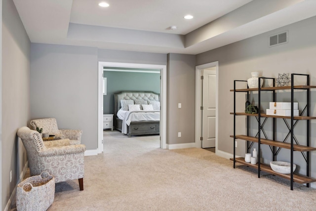 3365 Osgood Way N, Baytown Twp, MN 55082 - living area featuring carpet floors, a raised ceiling, and recessed lighting