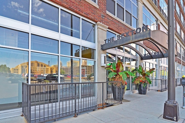 521 7th St Unit 420, Minneapolis, MN 55415 - property entrance