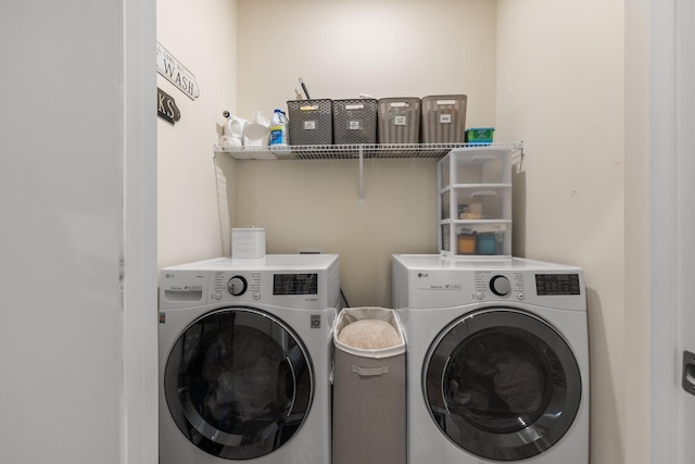 256 16th Ave SE, Lonsdale, MN 55046 - laundry room featuring washer and clothes dryer