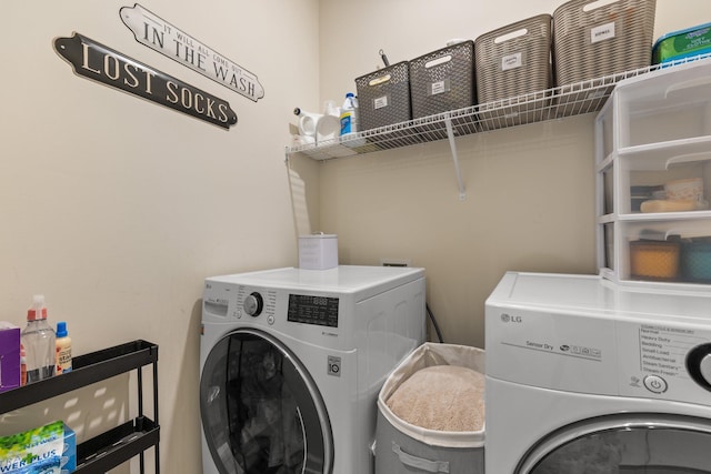 256 16th Ave SE, Lonsdale, MN 55046 - laundry room with independent washer and dryer