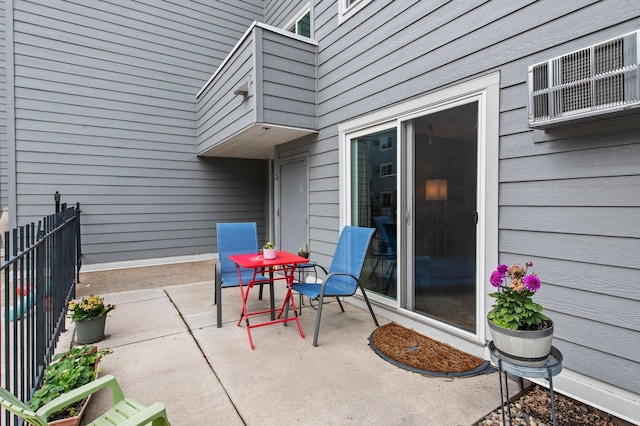 333 8th St SE Unit 120, Minneapolis, MN 55414 - view of patio featuring outdoor dining area