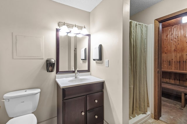 333 8th St SE Unit 120, Minneapolis, MN 55414 - bathroom with vanity and a shower with curtain