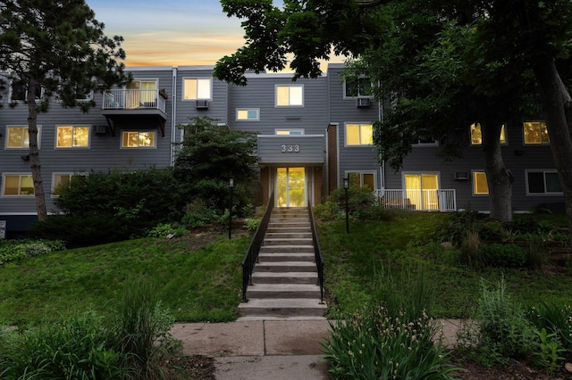 333 8th St SE Unit 120, Minneapolis, MN 55414 - multi unit property with stairs