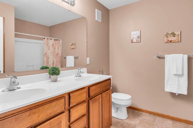4107 Scott Ave N, Robbinsdale, MN 55422 - full bath with double vanity and curtained shower