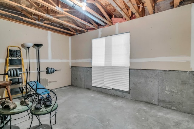 4107 Scott Ave N, Robbinsdale, MN 55422 - view of below grade area