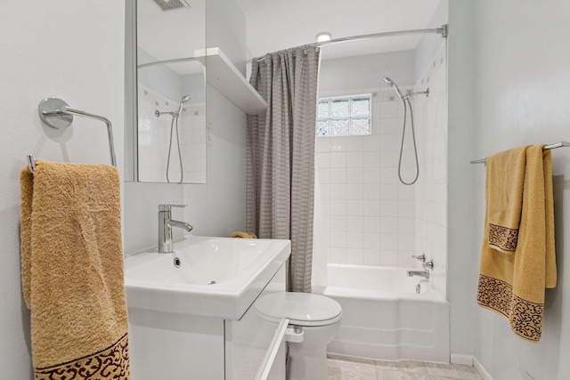 5321 39th Ave S, Minneapolis, MN 55417 - full bath featuring shower / tub combo with curtain and vanity