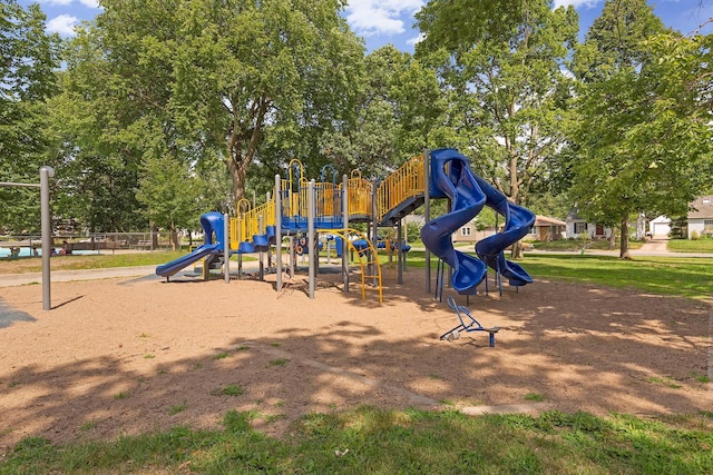 5321 39th Ave S, Minneapolis, MN 55417 - view of community playground