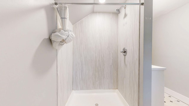 3672 Snelling Ave N, Arden Hills, MN 55112 - full bathroom with a stall shower