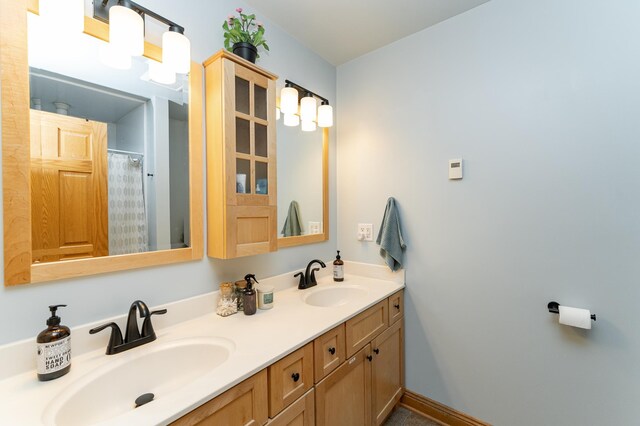 25 Conway Ct SE, Rochester Twp, MN 55904 - full bathroom with double vanity