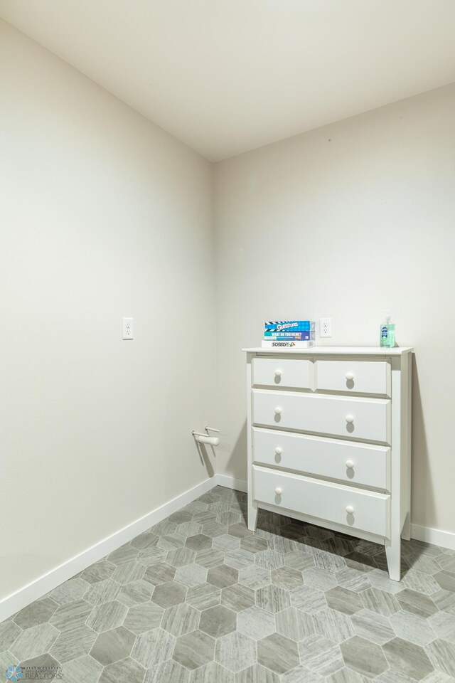 7339 21st St S, Fargo, ND 58104 - laundry room with baseboards